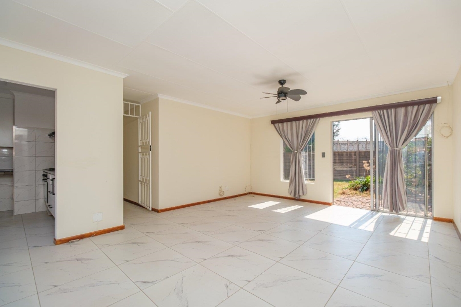 3 Bedroom Property for Sale in Pierre Van Ryneveld Gauteng