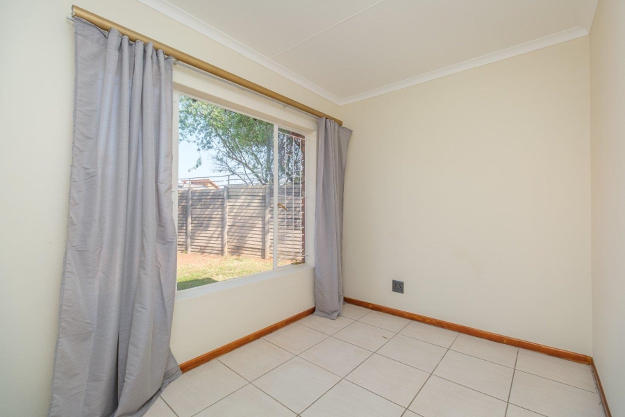 3 Bedroom Property for Sale in Pierre Van Ryneveld Gauteng