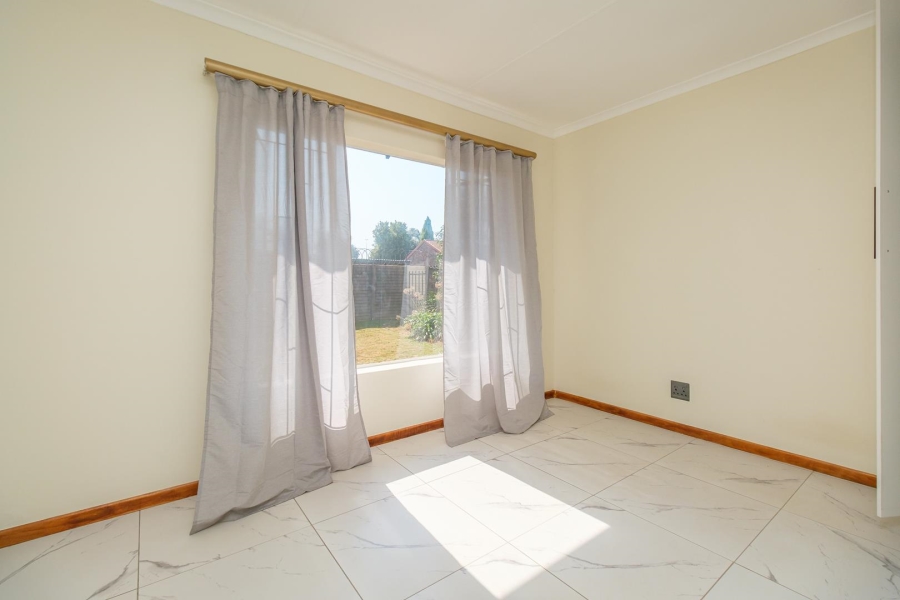 3 Bedroom Property for Sale in Pierre Van Ryneveld Gauteng