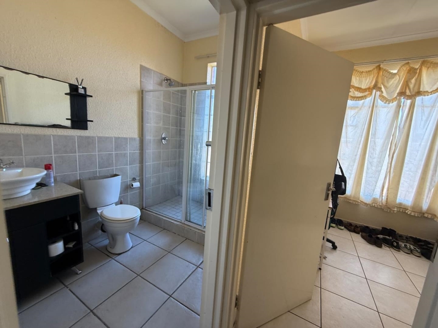 To Let 2 Bedroom Property for Rent in Honeydew Gauteng