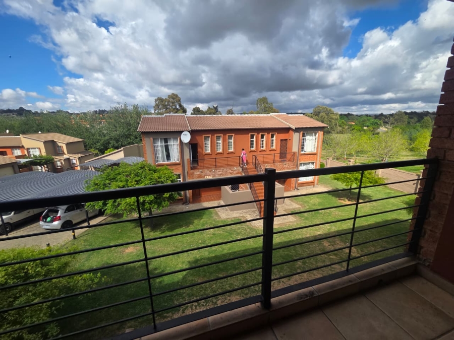 To Let 2 Bedroom Property for Rent in Honeydew Gauteng