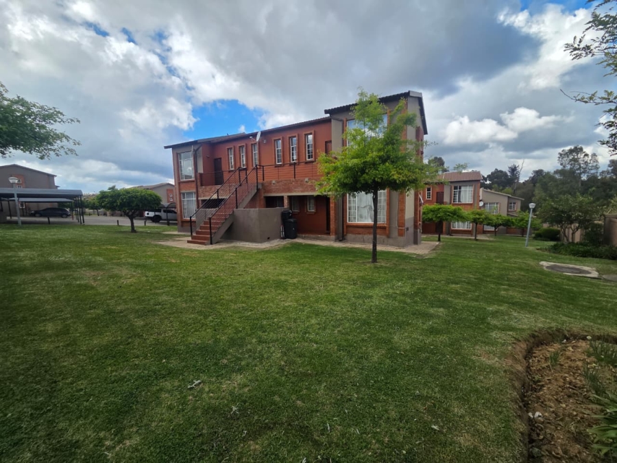 To Let 2 Bedroom Property for Rent in Honeydew Gauteng