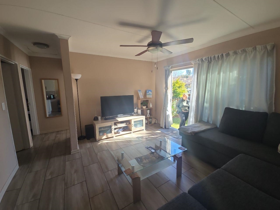 To Let 2 Bedroom Property for Rent in Wilgeheuwel Gauteng