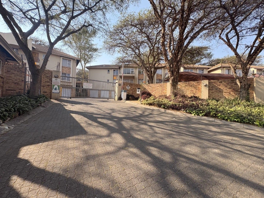 2 Bedroom Property for Sale in Bryanston Gauteng