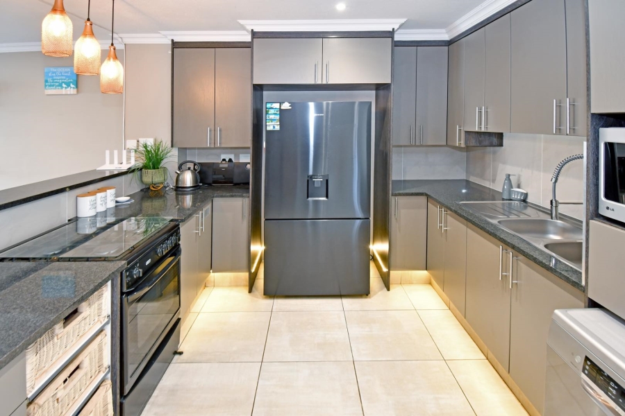 3 Bedroom Property for Sale in Erasmus Park Gauteng