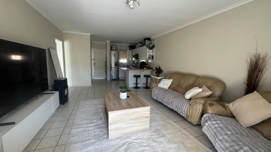 2 Bedroom Property for Sale in Oakdene Gauteng