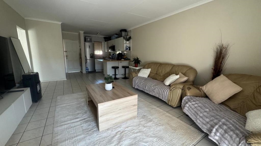 2 Bedroom Property for Sale in Oakdene Gauteng