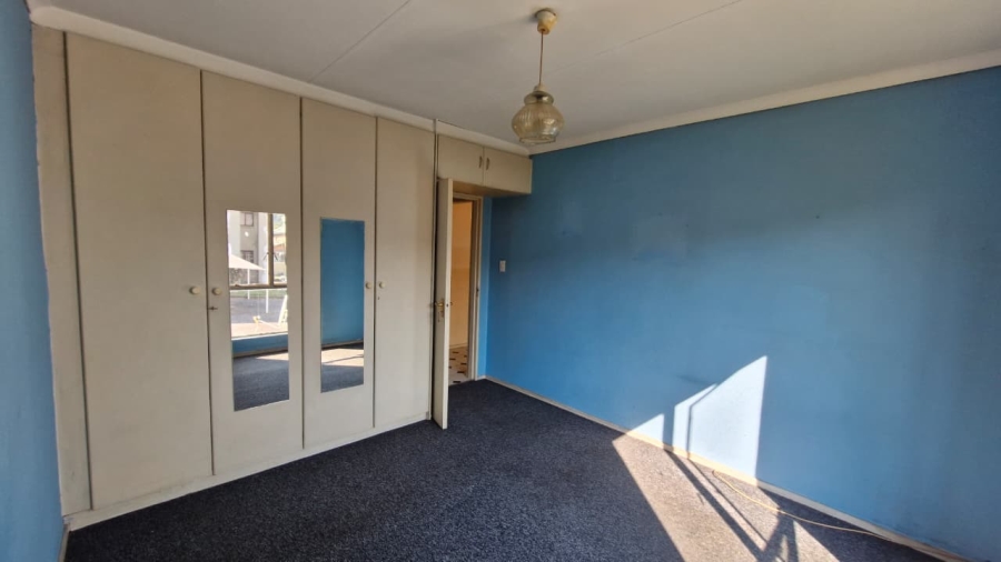 2 Bedroom Property for Sale in Oakdene Gauteng