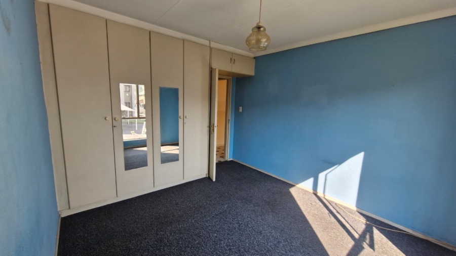 2 Bedroom Property for Sale in Oakdene Gauteng