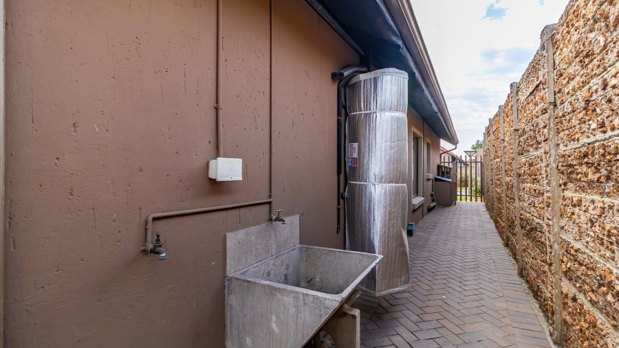 3 Bedroom Property for Sale in Benoni Central Gauteng