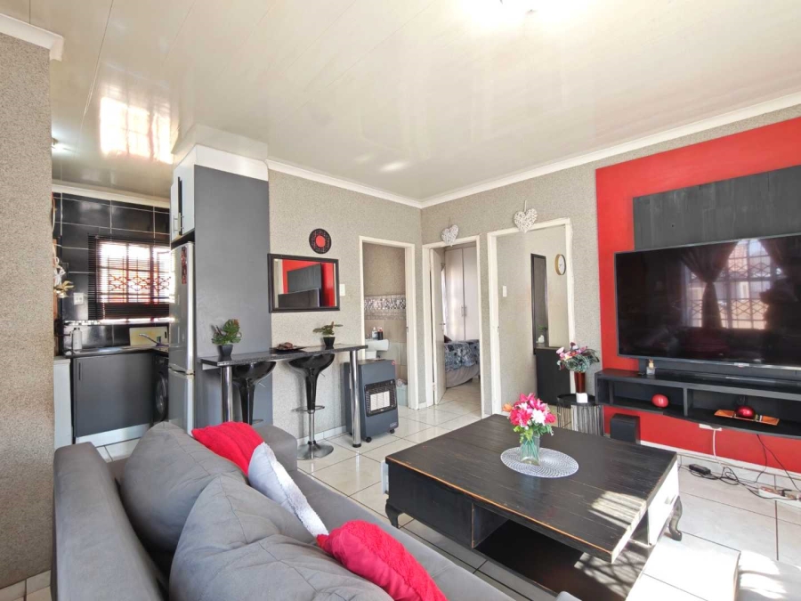 8 Bedroom Property for Sale in Cosmo City Gauteng