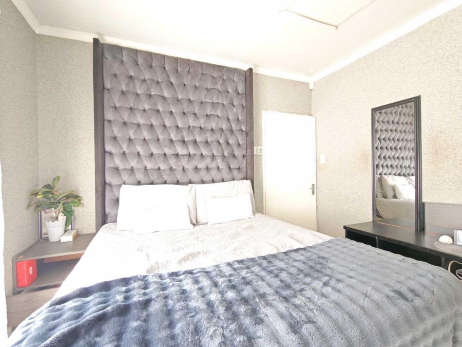 8 Bedroom Property for Sale in Cosmo City Gauteng