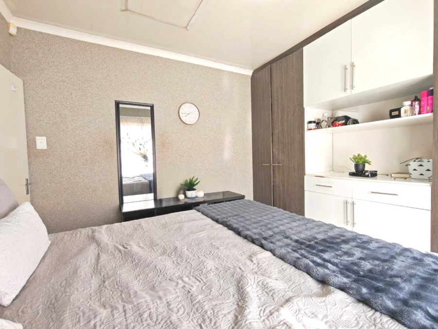 8 Bedroom Property for Sale in Cosmo City Gauteng