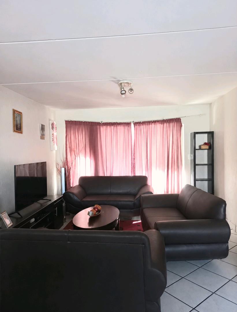 2 Bedroom Property for Sale in Eveleigh Gauteng