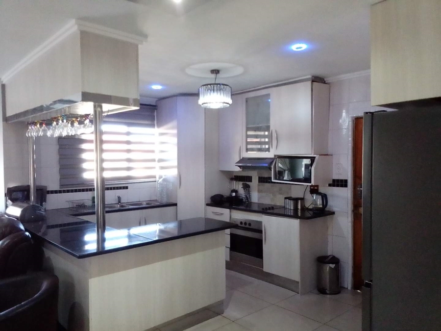 3 Bedroom Property for Sale in Vosloorus Gauteng