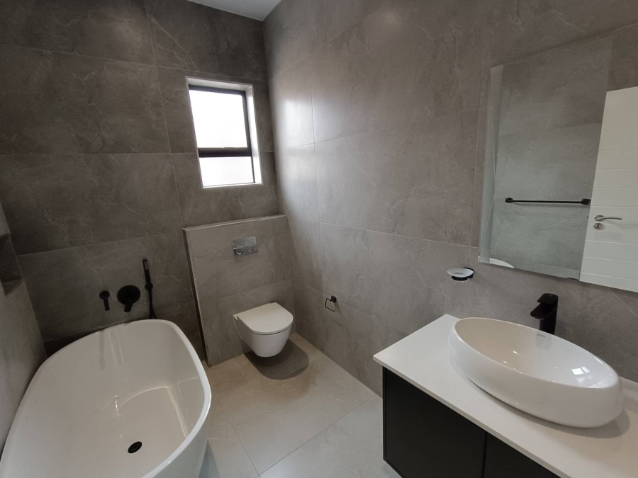 4 Bedroom Property for Sale in Midstream Estate Gauteng