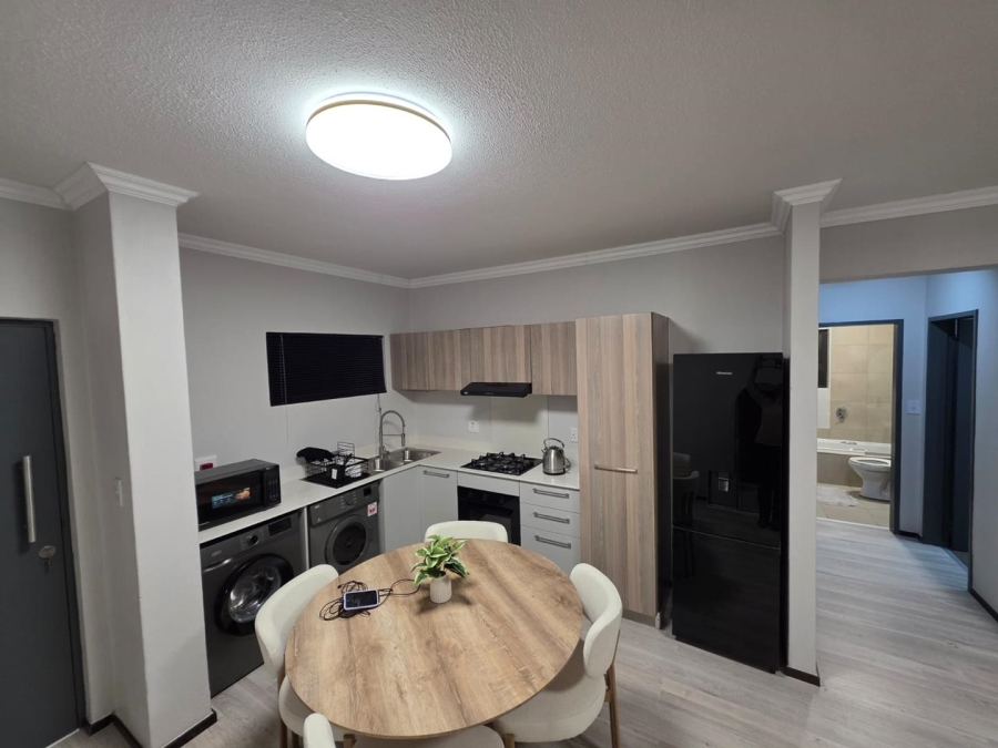 To Let 2 Bedroom Property for Rent in Fourways Gauteng