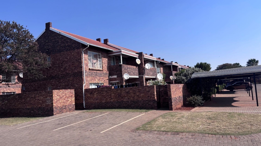 To Let 2 Bedroom Property for Rent in Clarina Gauteng