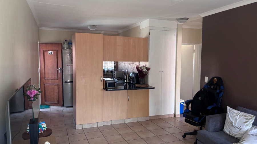 To Let 2 Bedroom Property for Rent in Clarina Gauteng