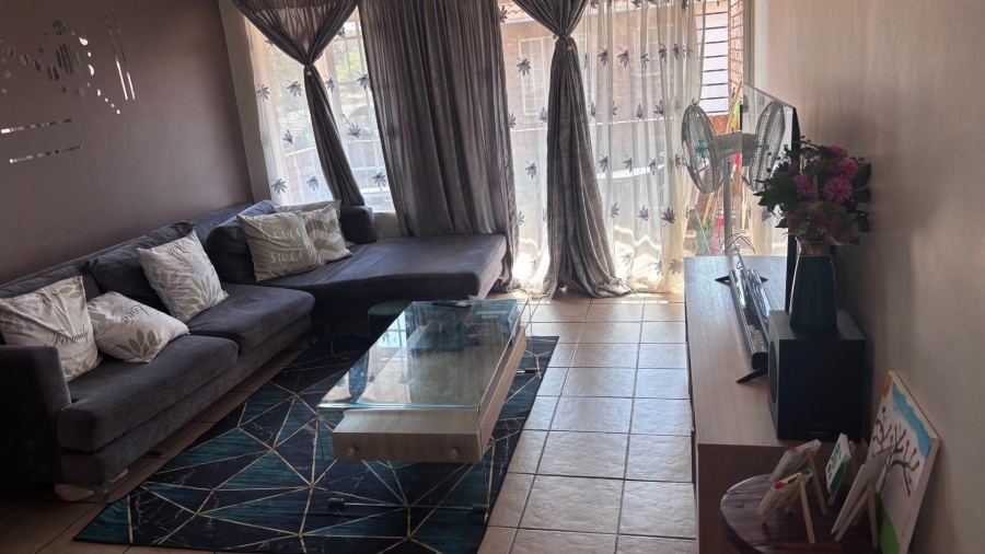 To Let 2 Bedroom Property for Rent in Clarina Gauteng