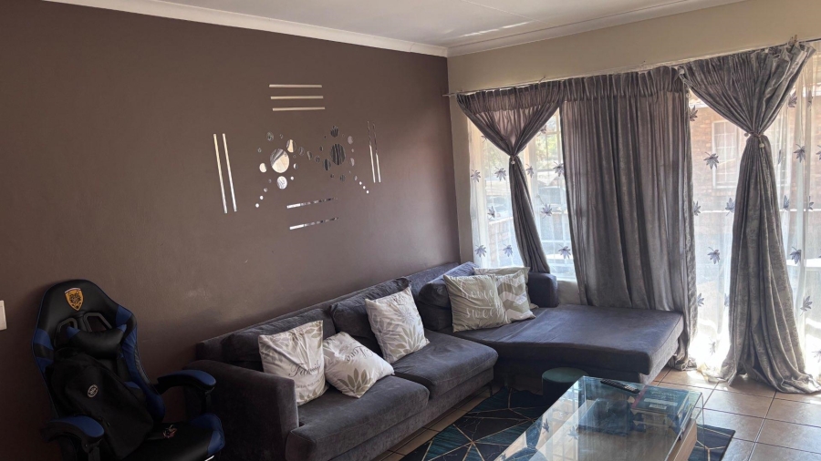 To Let 2 Bedroom Property for Rent in Clarina Gauteng