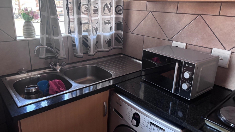 To Let 2 Bedroom Property for Rent in Clarina Gauteng