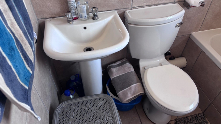 To Let 2 Bedroom Property for Rent in Clarina Gauteng