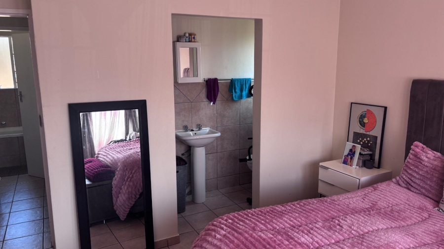 To Let 2 Bedroom Property for Rent in Clarina Gauteng