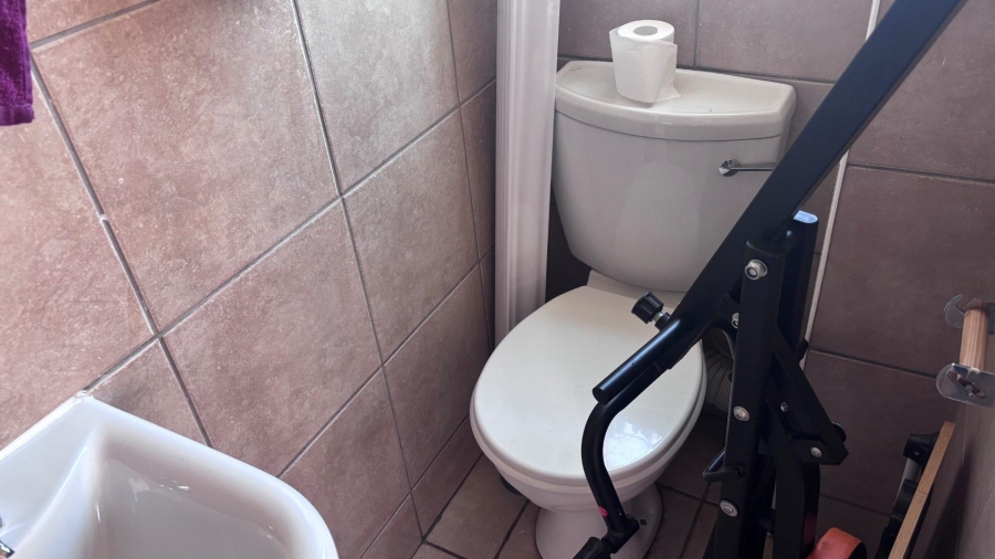 To Let 2 Bedroom Property for Rent in Clarina Gauteng