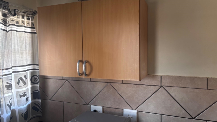 To Let 2 Bedroom Property for Rent in Clarina Gauteng