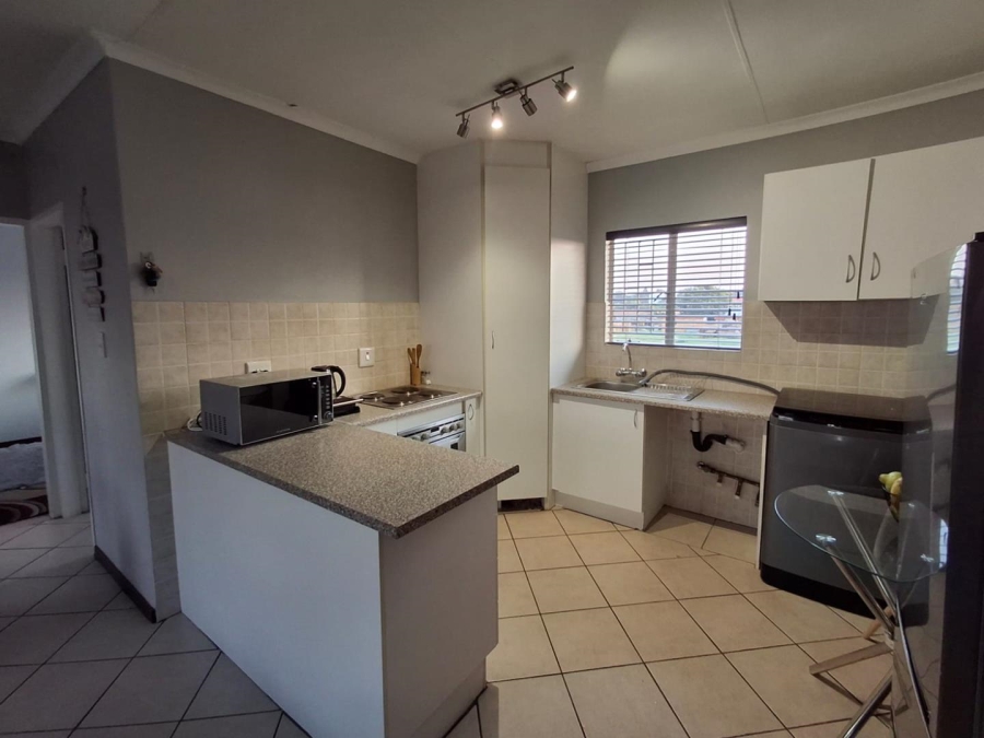 2 Bedroom Property for Sale in Glen Marais Gauteng