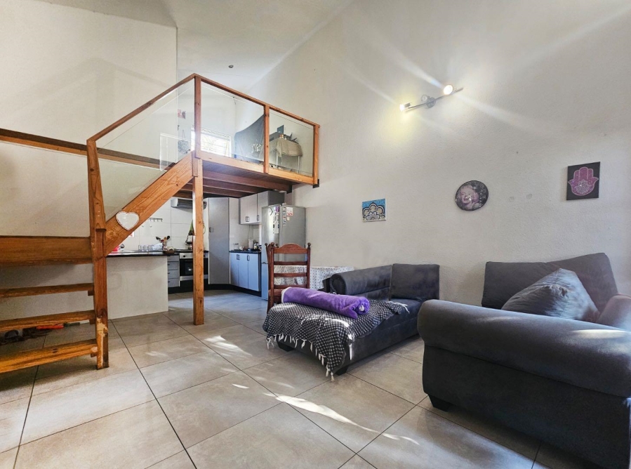 2 Bedroom Property for Sale in Radiokop Gauteng