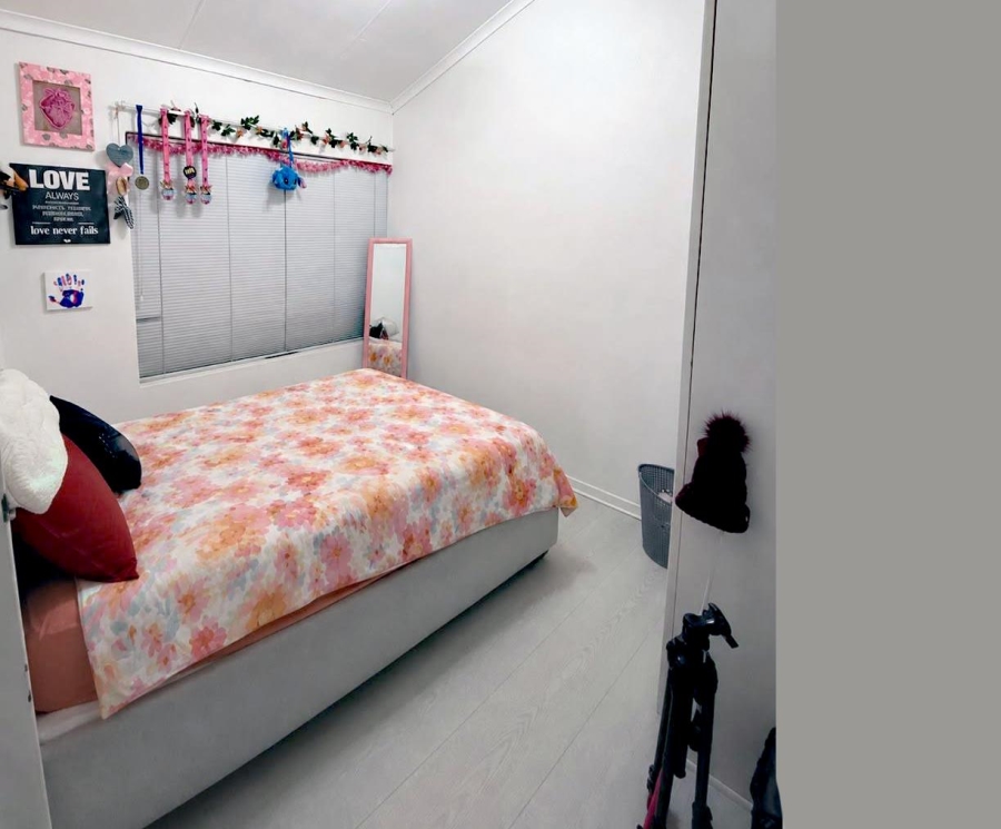 2 Bedroom Property for Sale in Radiokop Gauteng
