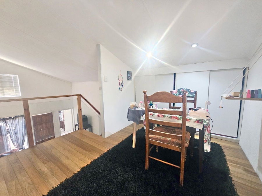2 Bedroom Property for Sale in Radiokop Gauteng