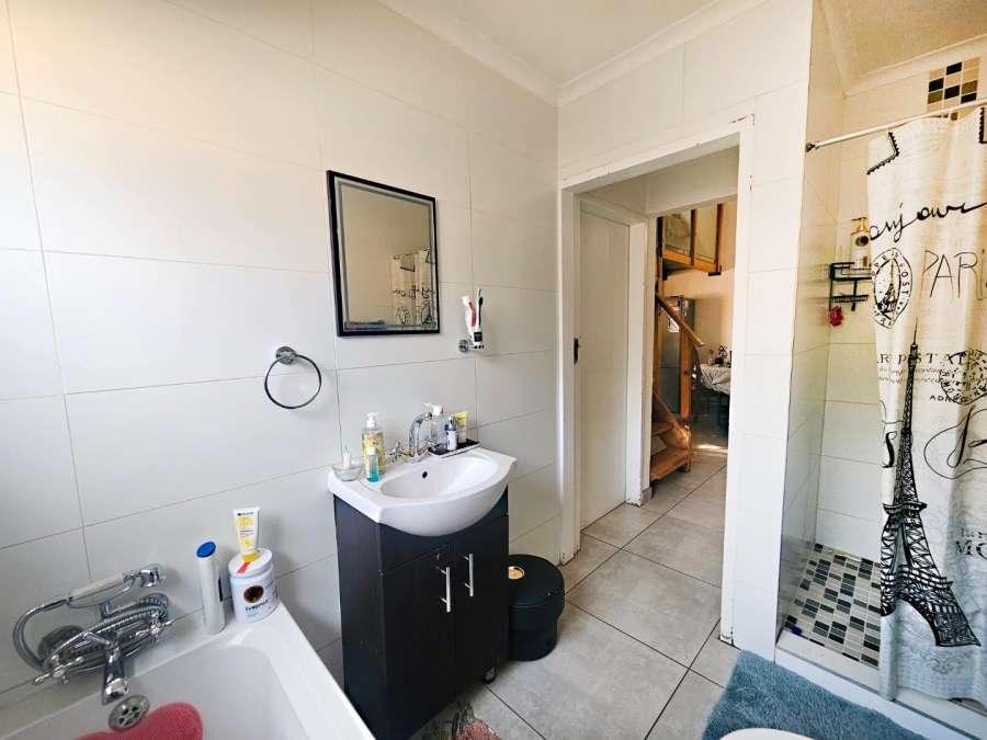 2 Bedroom Property for Sale in Radiokop Gauteng