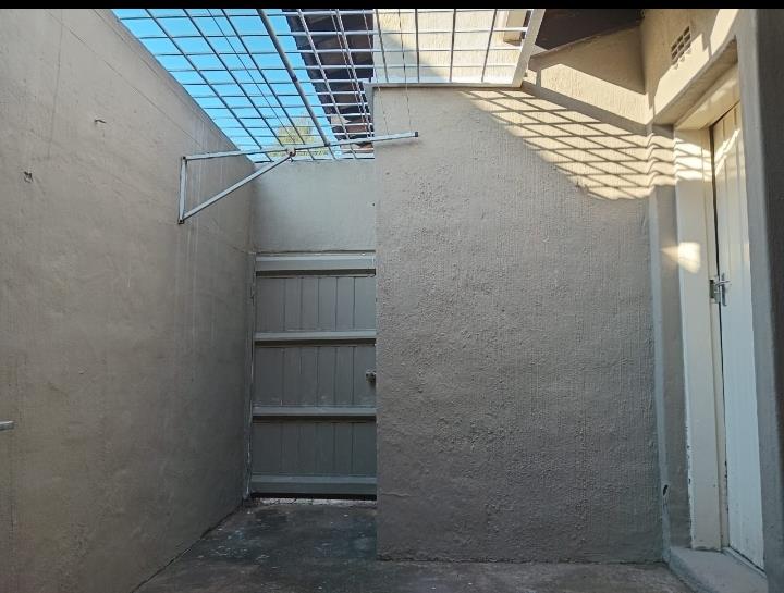 To Let 3 Bedroom Property for Rent in Lyndhurst Gauteng