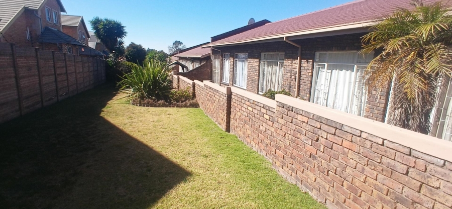 3 Bedroom Property for Sale in Birchleigh Gauteng