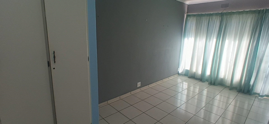 3 Bedroom Property for Sale in Birchleigh Gauteng