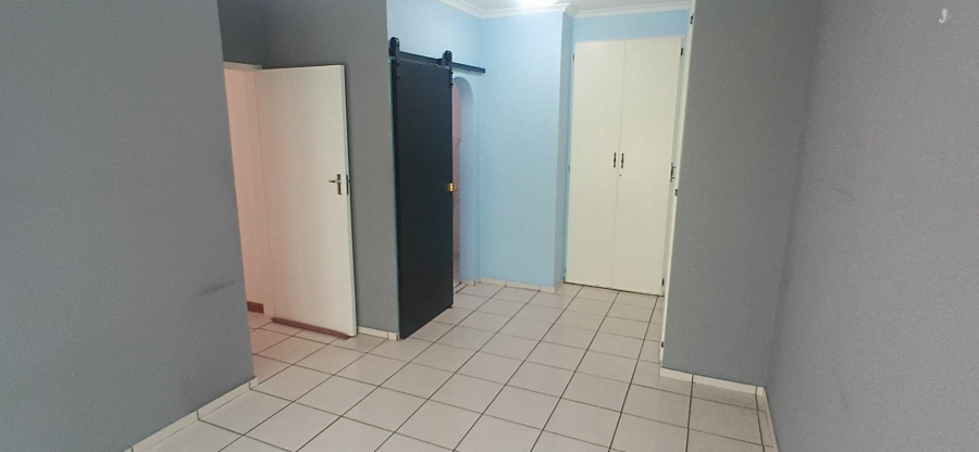 3 Bedroom Property for Sale in Birchleigh Gauteng