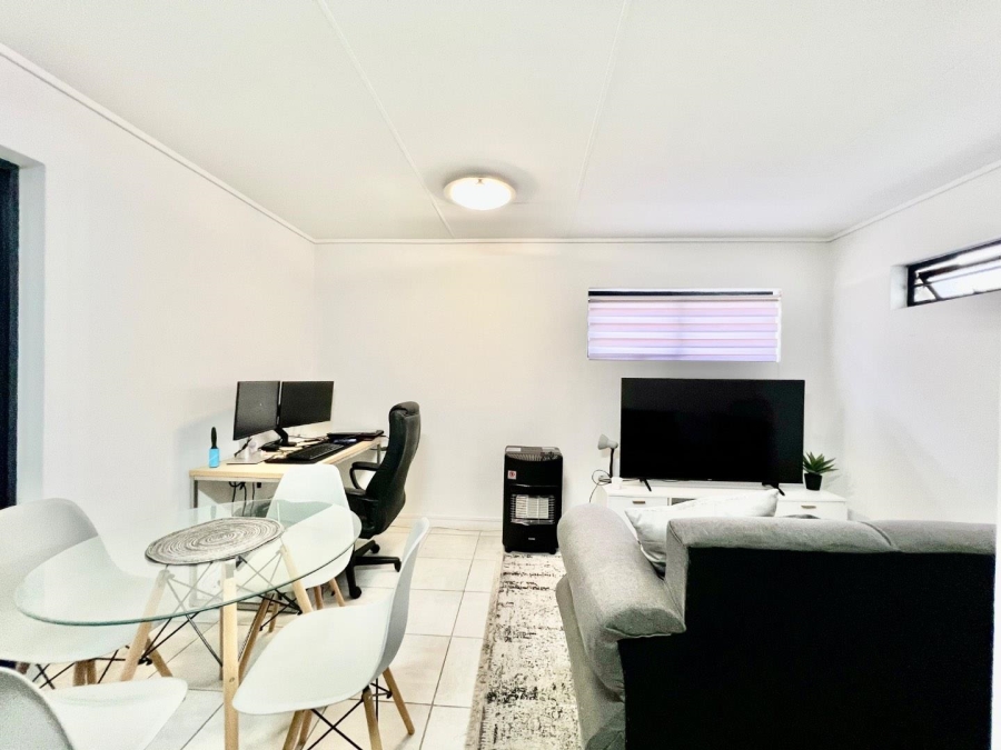 1 Bedroom Property for Sale in Linbro Park Gauteng