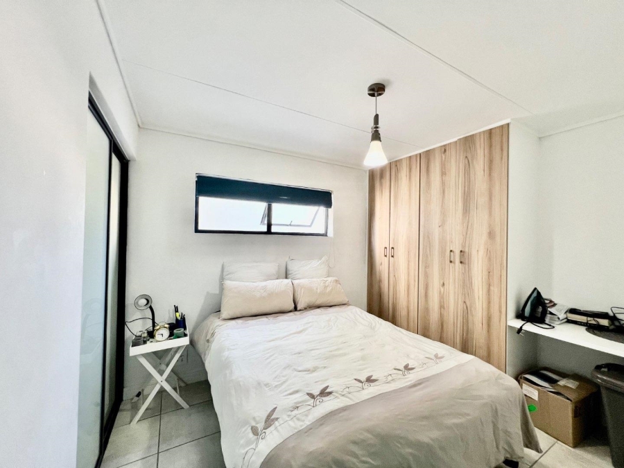 1 Bedroom Property for Sale in Linbro Park Gauteng