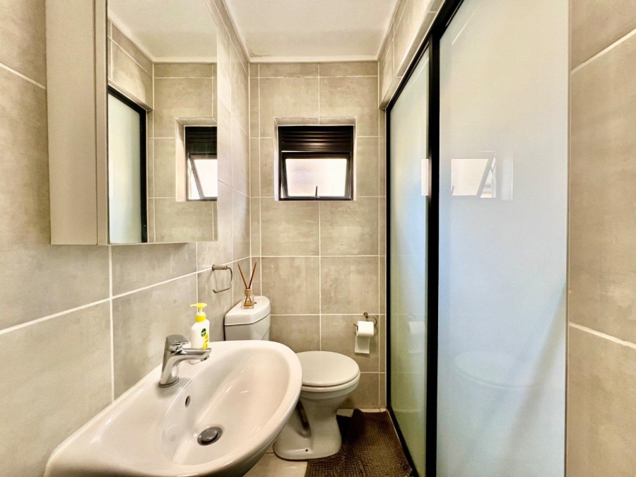 1 Bedroom Property for Sale in Linbro Park Gauteng