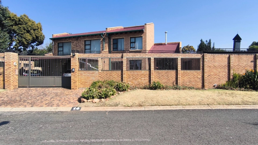 4 Bedroom Property for Sale in Randhart Gauteng