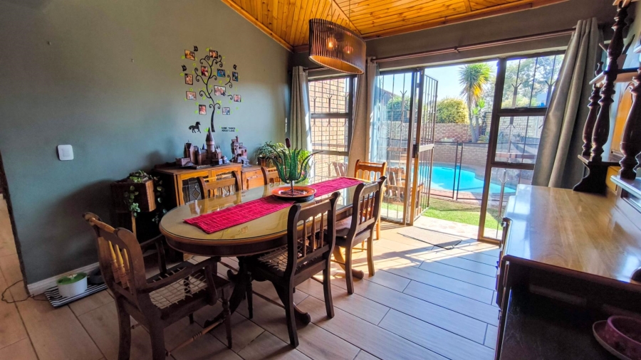 4 Bedroom Property for Sale in Randhart Gauteng