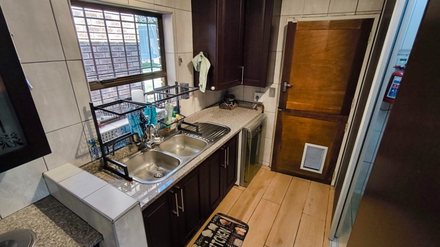 4 Bedroom Property for Sale in Randhart Gauteng