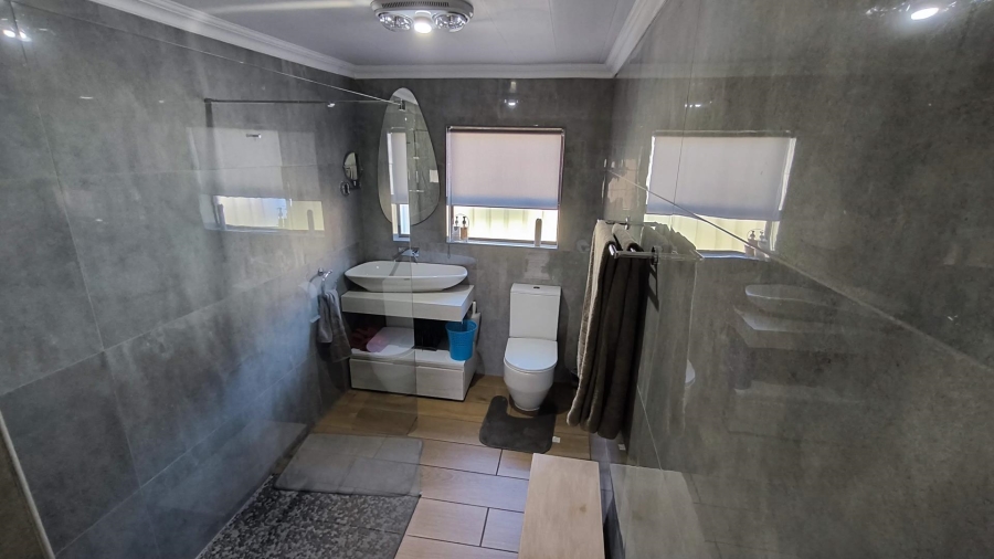 4 Bedroom Property for Sale in Randhart Gauteng