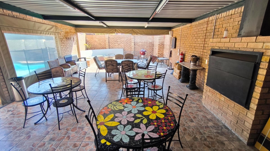 4 Bedroom Property for Sale in Randhart Gauteng