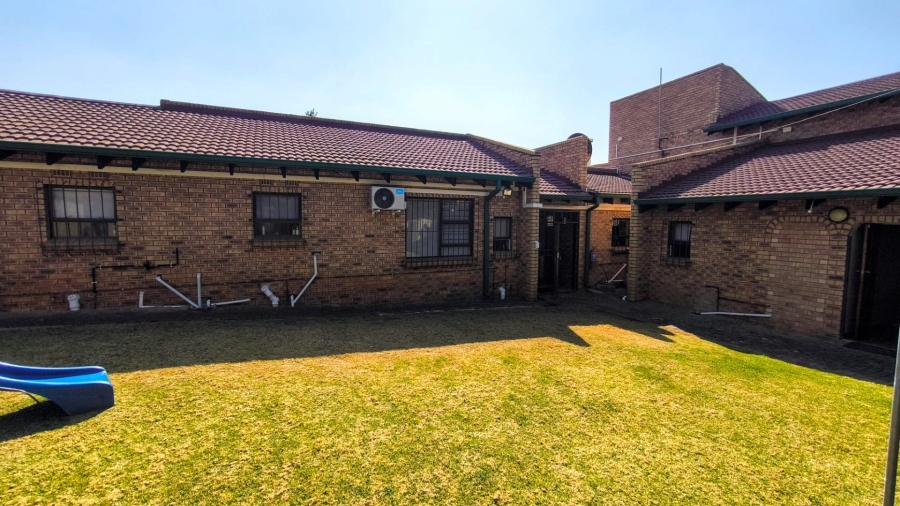 4 Bedroom Property for Sale in Randhart Gauteng
