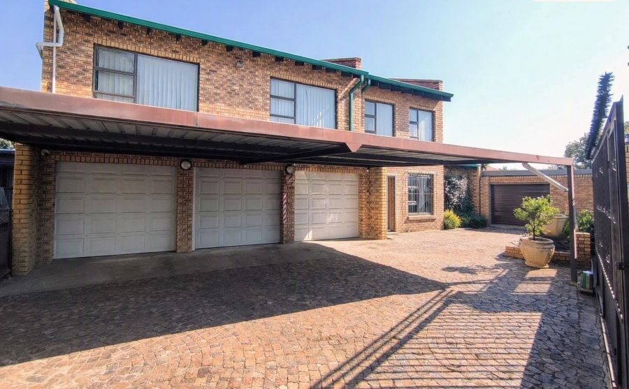 4 Bedroom Property for Sale in Randhart Gauteng