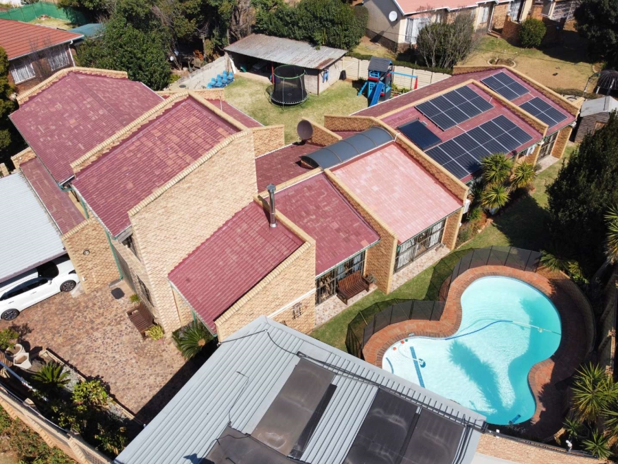 4 Bedroom Property for Sale in Randhart Gauteng